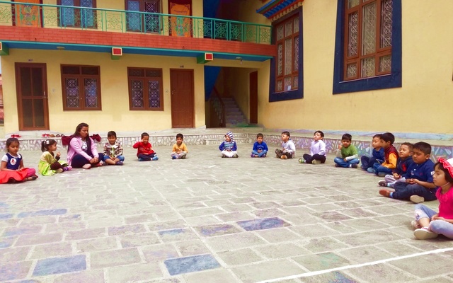 Meditation mit Kindern & Jugendlichen - Schulklasse Nepal